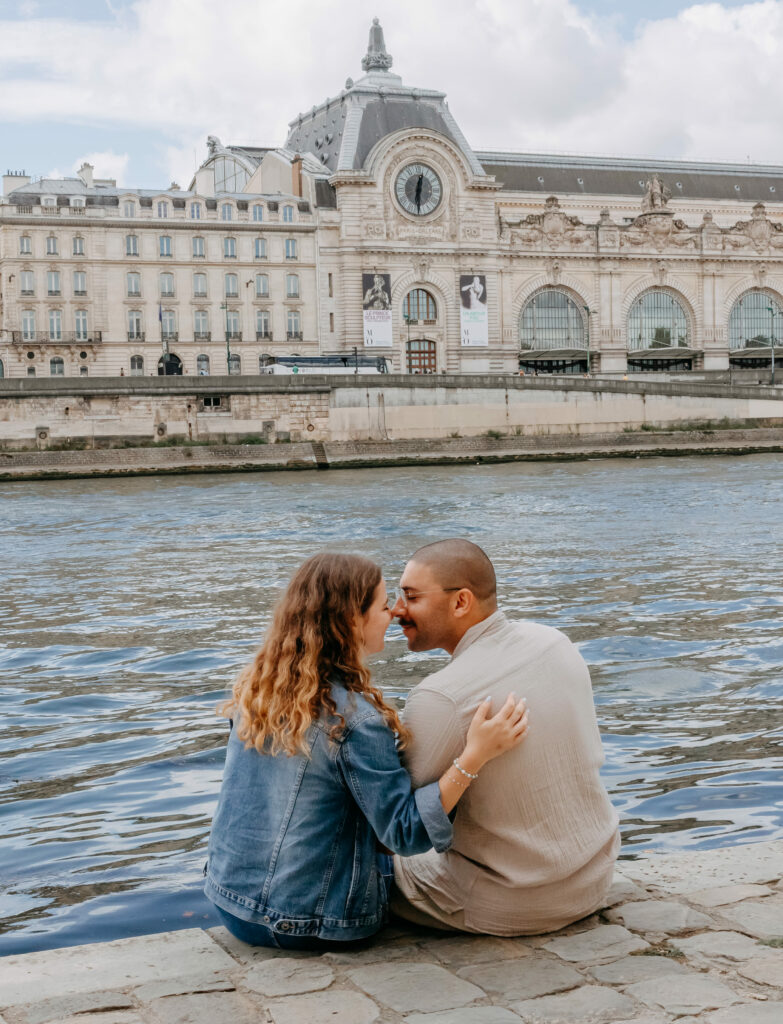 photo couple bord de seine