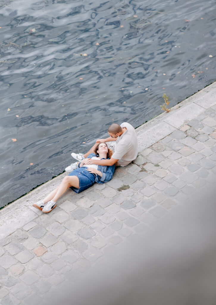 couple devant la seine