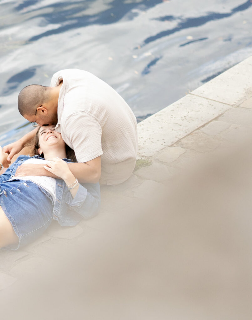 couple quai de seine
